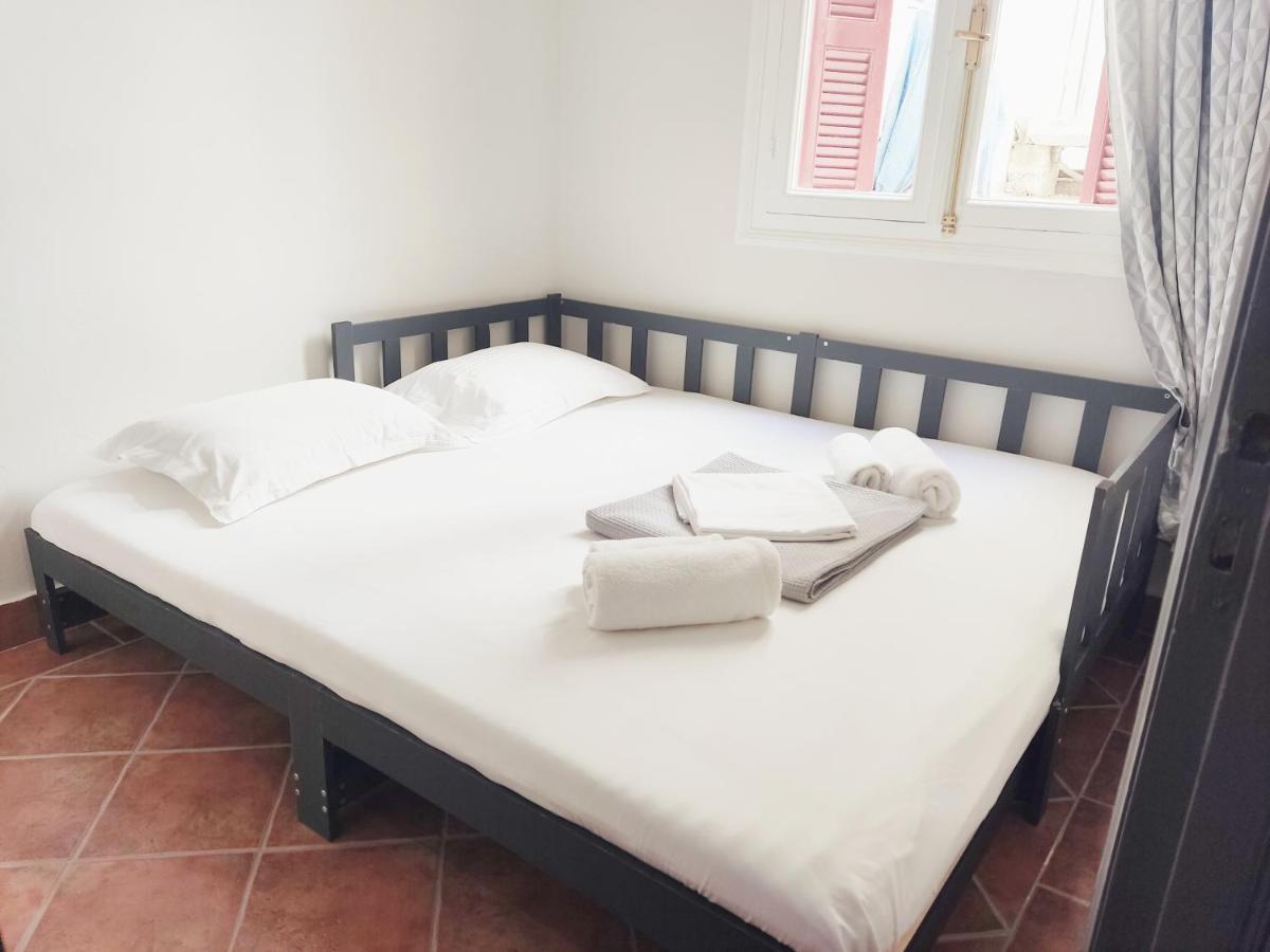 Under The Rock Of Acropolis By Yha Apartment Athens Ngoại thất bức ảnh